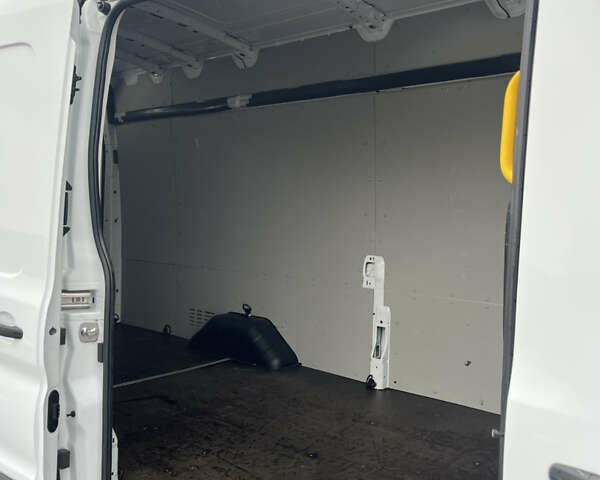 Білий Форд Транзит, об'ємом двигуна 2 л та пробігом 184 тис. км за 16500 $, фото 26 на Automoto.ua