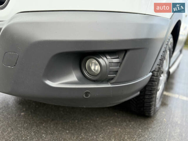 Белый Форд Транзит, объемом двигателя 0 л и пробегом 153 тыс. км за 18200 $, фото 13 на Automoto.ua