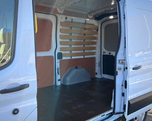 Белый Форд Транзит, объемом двигателя 2 л и пробегом 146 тыс. км за 17900 $, фото 36 на Automoto.ua