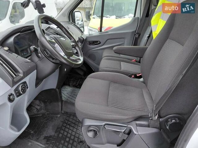 Белый Форд Транзит, объемом двигателя 2 л и пробегом 255 тыс. км за 15500 $, фото 42 на Automoto.ua