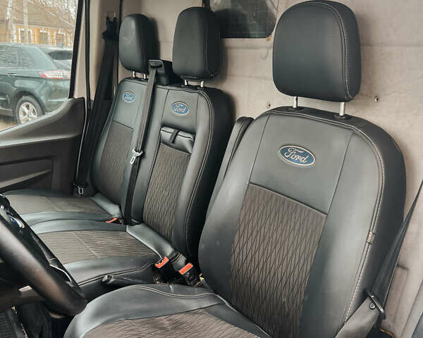 Белый Форд Транзит, объемом двигателя 2 л и пробегом 335 тыс. км за 17000 $, фото 9 на Automoto.ua