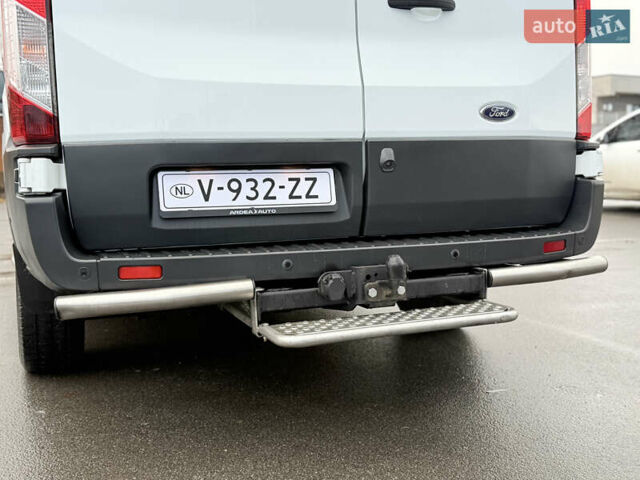 Белый Форд Транзит, объемом двигателя 0 л и пробегом 153 тыс. км за 18200 $, фото 7 на Automoto.ua