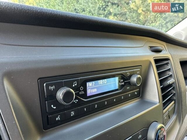 Белый Форд Транзит, объемом двигателя 2 л и пробегом 165 тыс. км за 13950 $, фото 28 на Automoto.ua