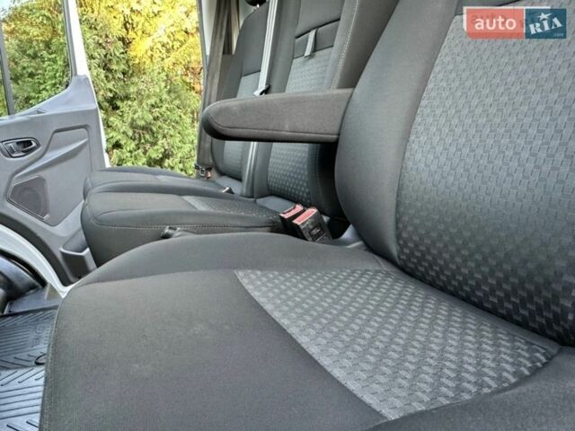Белый Форд Транзит, объемом двигателя 2 л и пробегом 165 тыс. км за 13950 $, фото 22 на Automoto.ua