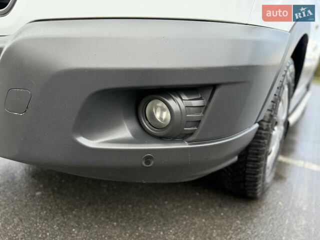 Белый Форд Транзит, объемом двигателя 2 л и пробегом 153 тыс. км за 18200 $, фото 16 на Automoto.ua