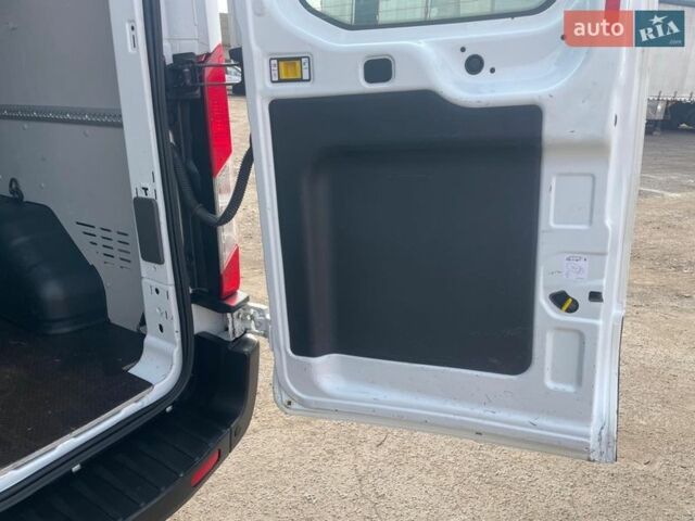 Білий Форд Транзит, об'ємом двигуна 2 л та пробігом 253 тис. км за 16500 $, фото 15 на Automoto.ua