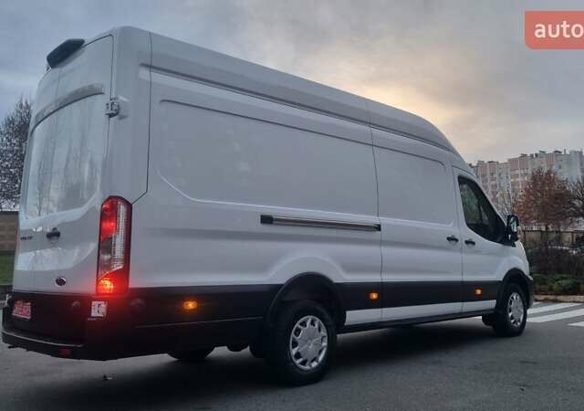 Белый Форд Транзит, объемом двигателя 2 л и пробегом 157 тыс. км за 19999 $, фото 4 на Automoto.ua