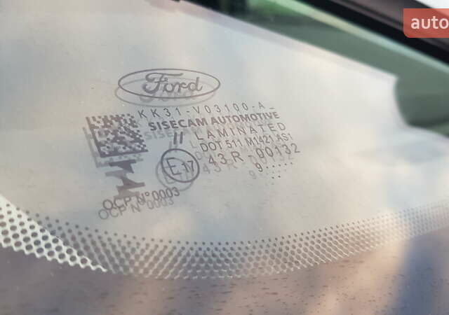 Белый Форд Транзит, объемом двигателя 2 л и пробегом 208 тыс. км за 15800 $, фото 43 на Automoto.ua