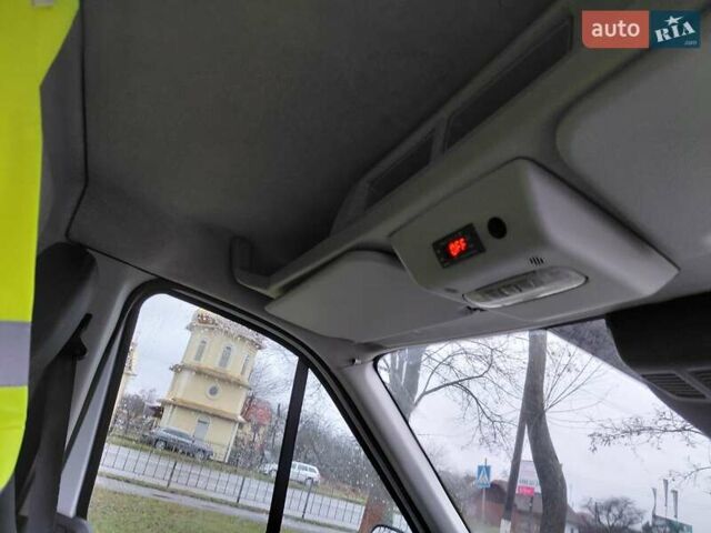 Белый Форд Транзит, объемом двигателя 2 л и пробегом 328 тыс. км за 19600 $, фото 43 на Automoto.ua