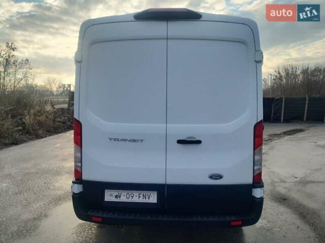 Белый Форд Транзит, объемом двигателя 2 л и пробегом 198 тыс. км за 18400 $, фото 5 на Automoto.ua