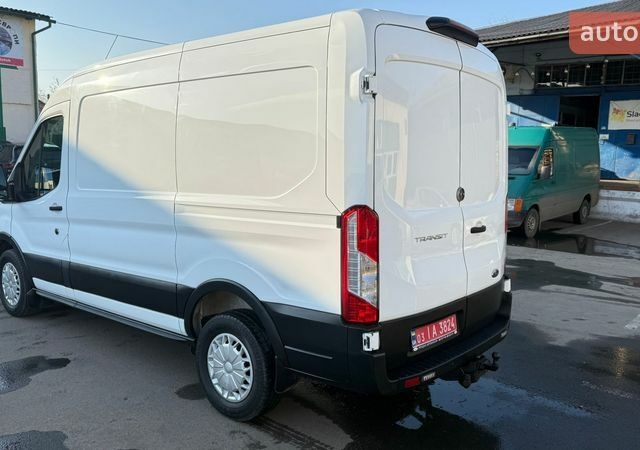 Белый Форд Транзит, объемом двигателя 2 л и пробегом 164 тыс. км за 19500 $, фото 9 на Automoto.ua