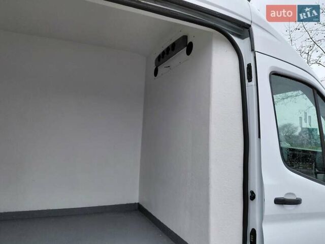 Белый Форд Транзит, объемом двигателя 2 л и пробегом 328 тыс. км за 19600 $, фото 19 на Automoto.ua