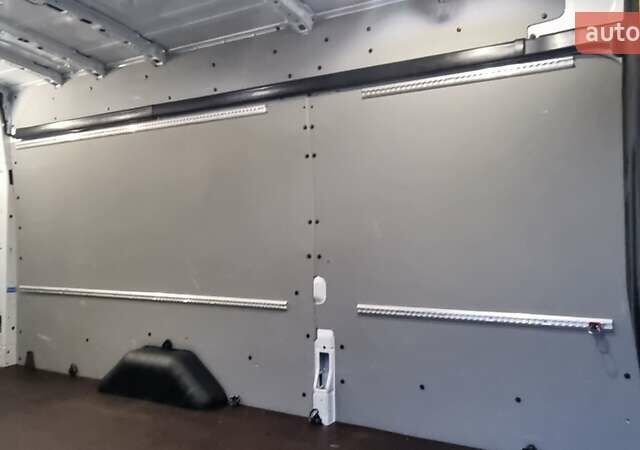 Белый Форд Транзит, объемом двигателя 2 л и пробегом 157 тыс. км за 19999 $, фото 21 на Automoto.ua