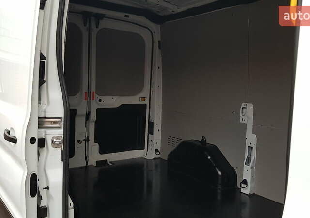 Белый Форд Транзит, объемом двигателя 2 л и пробегом 208 тыс. км за 15800 $, фото 28 на Automoto.ua