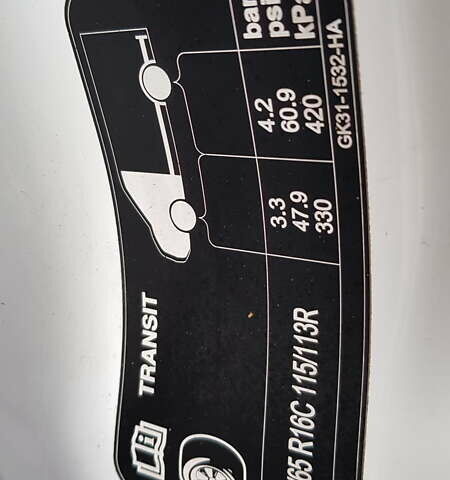 Белый Форд Транзит, объемом двигателя 2 л и пробегом 208 тыс. км за 15800 $, фото 44 на Automoto.ua