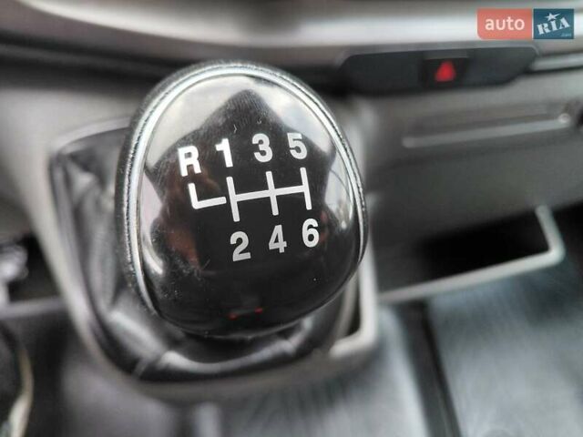 Білий Форд Транзит, об'ємом двигуна 2 л та пробігом 243 тис. км за 15600 $, фото 46 на Automoto.ua