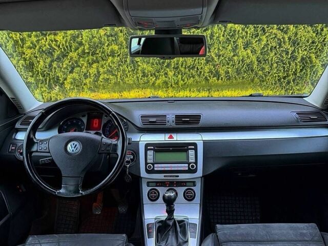 Белый Форд Транзит, объемом двигателя 2 л и пробегом 190 тыс. км за 18800 $, фото 2 на Automoto.ua