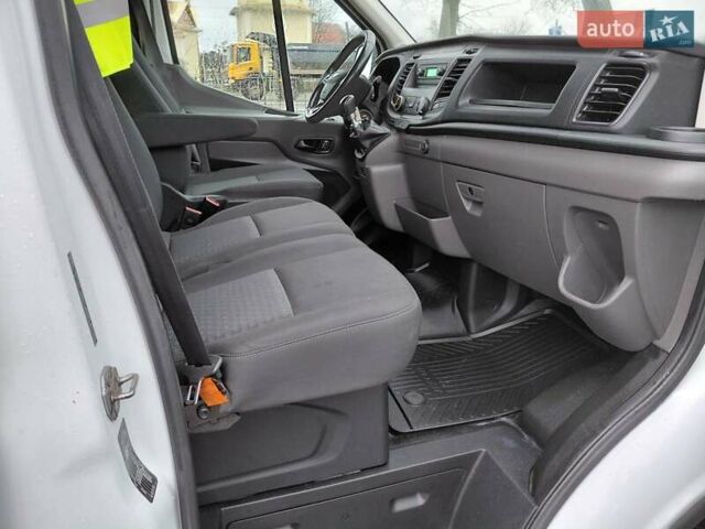 Белый Форд Транзит, объемом двигателя 2 л и пробегом 328 тыс. км за 19600 $, фото 55 на Automoto.ua