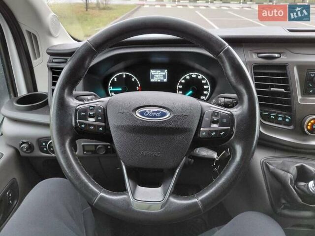 Белый Форд Транзит, объемом двигателя 2 л и пробегом 328 тыс. км за 19600 $, фото 69 на Automoto.ua