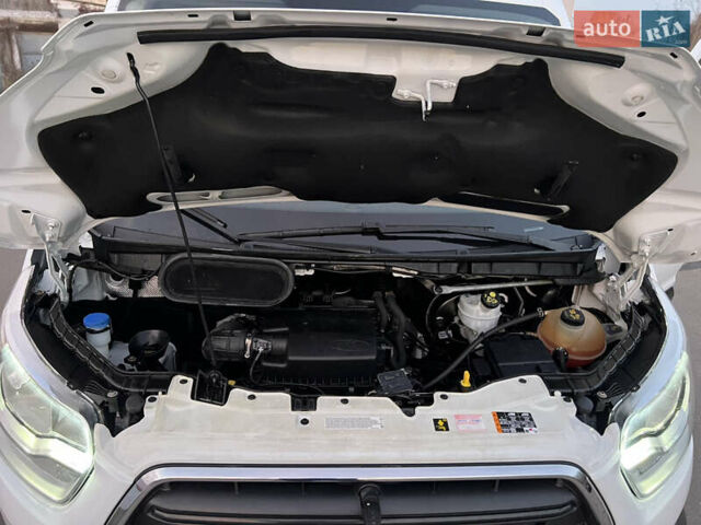 Белый Форд Транзит, объемом двигателя 2 л и пробегом 210 тыс. км за 16999 $, фото 24 на Automoto.ua