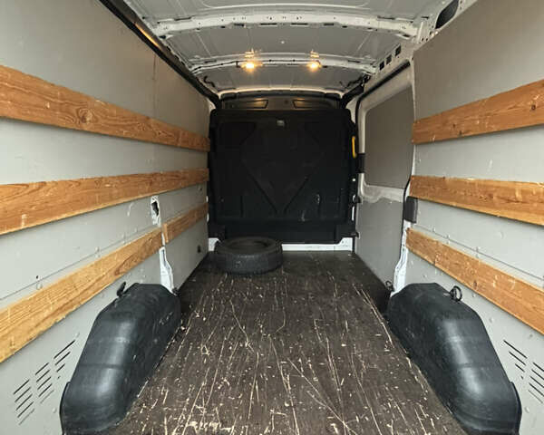 Белый Форд Транзит, объемом двигателя 2 л и пробегом 240 тыс. км за 17500 $, фото 9 на Automoto.ua