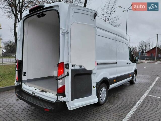 Белый Форд Транзит, объемом двигателя 2 л и пробегом 328 тыс. км за 19600 $, фото 21 на Automoto.ua