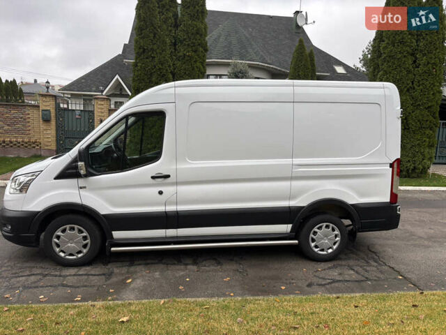 Белый Форд Транзит, объемом двигателя 2 л и пробегом 240 тыс. км за 17500 $, фото 3 на Automoto.ua