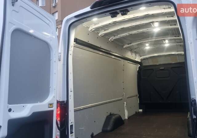 Белый Форд Транзит, объемом двигателя 2 л и пробегом 157 тыс. км за 19999 $, фото 13 на Automoto.ua
