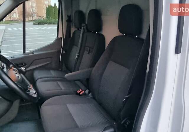 Белый Форд Транзит, объемом двигателя 2 л и пробегом 157 тыс. км за 19999 $, фото 31 на Automoto.ua