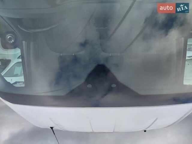 Білий Форд Транзит, об'ємом двигуна 2 л та пробігом 243 тис. км за 15600 $, фото 4 на Automoto.ua