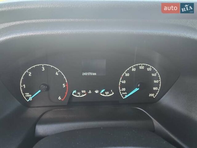 Форд Транзит 2020 в Стрые на Automoto.ua Белый Форд Транзит, объемом двигателя 0 л и пробегом 243 тыс. км за 14900 $, фото 24 на Automoto.ua