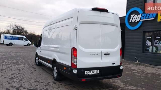Белый Форд Транзит, объемом двигателя 2 л и пробегом 155 тыс. км за 19990 $, фото 4 на Automoto.ua