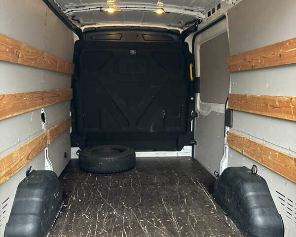 Белый Форд Транзит, объемом двигателя 2 л и пробегом 240 тыс. км за 17500 $, фото 7 на Automoto.ua