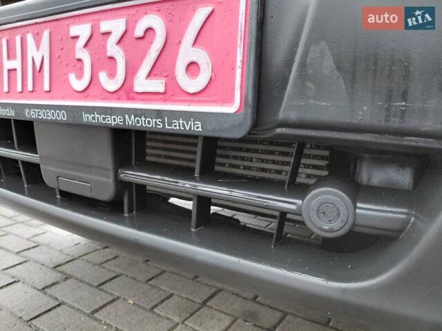 Белый Форд Транзит, объемом двигателя 2 л и пробегом 328 тыс. км за 19600 $, фото 93 на Automoto.ua