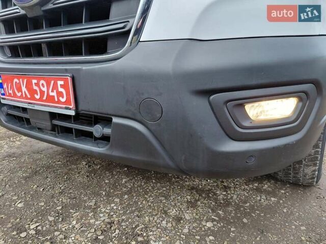 Білий Форд Транзит, об'ємом двигуна 2 л та пробігом 243 тис. км за 15600 $, фото 71 на Automoto.ua