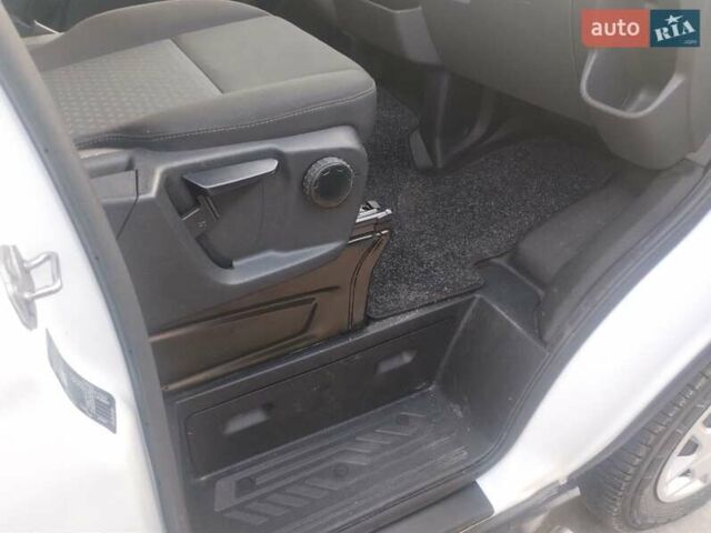 Белый Форд Транзит, объемом двигателя 2 л и пробегом 198 тыс. км за 18400 $, фото 20 на Automoto.ua