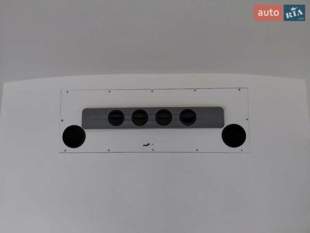 Белый Форд Транзит, объемом двигателя 2 л и пробегом 328 тыс. км за 19600 $, фото 24 на Automoto.ua