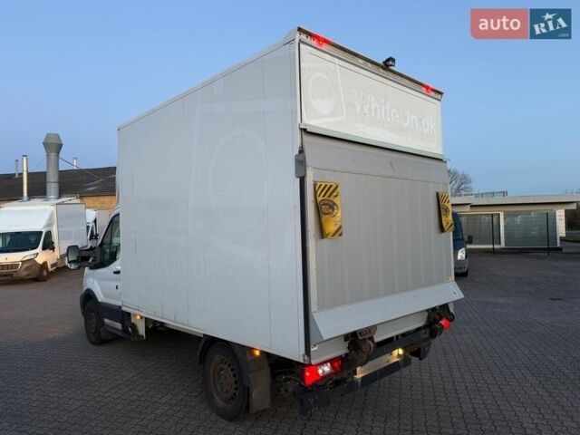 Белый Форд Транзит, объемом двигателя 2 л и пробегом 245 тыс. км за 17500 $, фото 3 на Automoto.ua