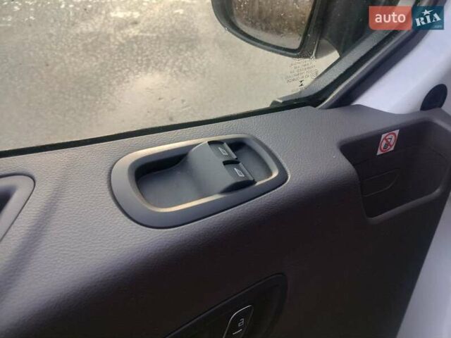 Белый Форд Транзит, объемом двигателя 2 л и пробегом 198 тыс. км за 18400 $, фото 11 на Automoto.ua