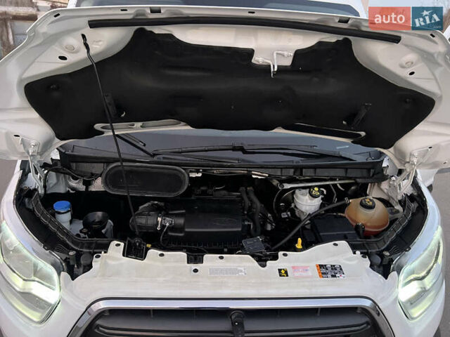 Белый Форд Транзит, объемом двигателя 2 л и пробегом 210 тыс. км за 16999 $, фото 24 на Automoto.ua