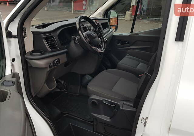 Белый Форд Транзит, объемом двигателя 2 л и пробегом 208 тыс. км за 15800 $, фото 8 на Automoto.ua