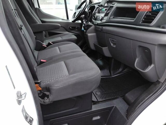 Білий Форд Транзит, об'ємом двигуна 2 л та пробігом 243 тис. км за 15600 $, фото 42 на Automoto.ua