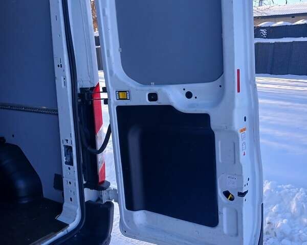 Білий Форд Транзит, об'ємом двигуна 0 л та пробігом 166 тис. км за 17900 $, фото 23 на Automoto.ua