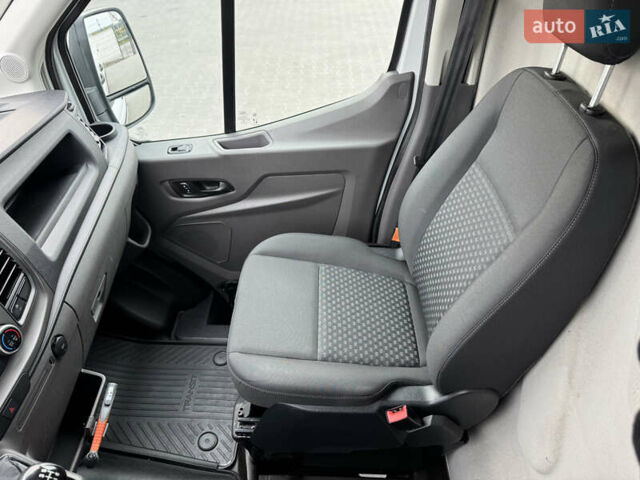 Белый Форд Транзит, объемом двигателя 2 л и пробегом 195 тыс. км за 18900 $, фото 48 на Automoto.ua