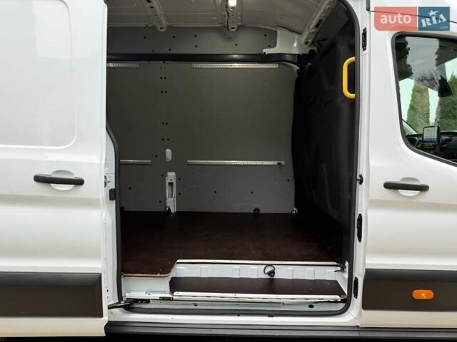 Белый Форд Транзит, объемом двигателя 2 л и пробегом 157 тыс. км за 18500 $, фото 43 на Automoto.ua