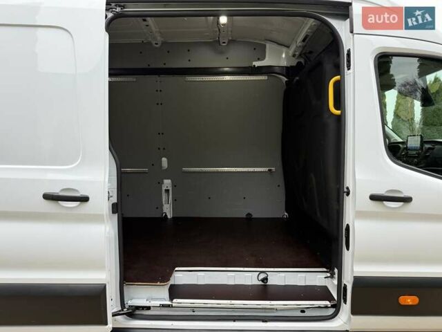 Белый Форд Транзит, объемом двигателя 2 л и пробегом 157 тыс. км за 18500 $, фото 45 на Automoto.ua