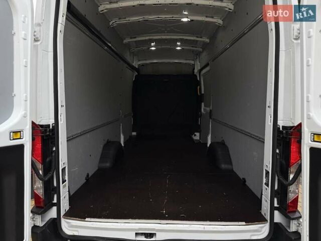 Белый Форд Транзит, объемом двигателя 2 л и пробегом 157 тыс. км за 18500 $, фото 51 на Automoto.ua