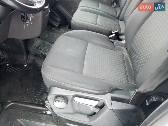 Белый Форд Транзит, объемом двигателя 2 л и пробегом 228 тыс. км за 17300 $, фото 1 на Automoto.ua