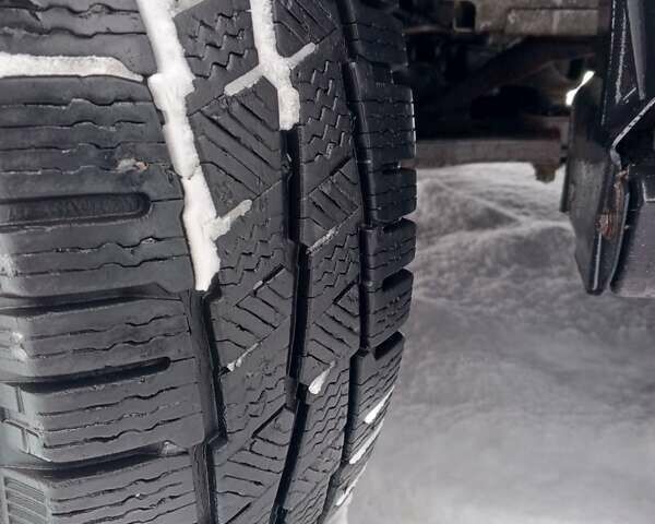 Белый Форд Транзит, объемом двигателя 2 л и пробегом 228 тыс. км за 17300 $, фото 9 на Automoto.ua