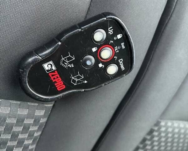 Белый Форд Транзит, объемом двигателя 0 л и пробегом 164 тыс. км за 18666 $, фото 8 на Automoto.ua